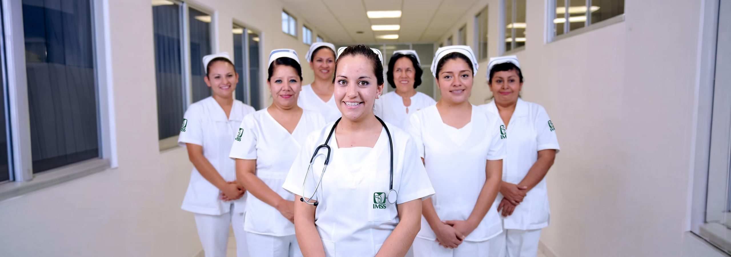 Primera Convocatoria para concurso de selección de ingreso al Curso Complementario para la Licenciatura en Enfermería no  Escolarizada